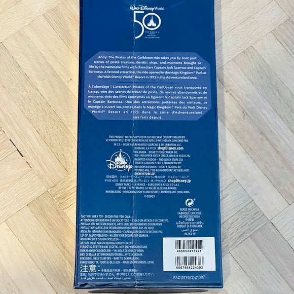 Mickey Mouse Main Attraction - Pirates of the Caribbean Collectible Key - Picture 2 of 2